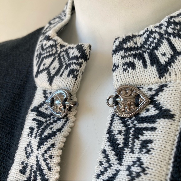 Natural Style | Merino Wool Button Down Cruelty Free Cardigan Sweater - Picture 3 of 8